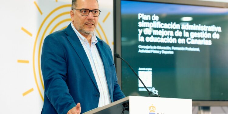 Educación simplifica el procedimiento de enajenación de material en los centros educativos de Canarias
