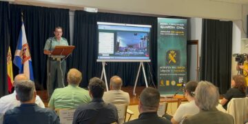 Educación y la Guardia Civil impulsan la ciberseguridad y la ciberconvivencia en los centros de Canarias