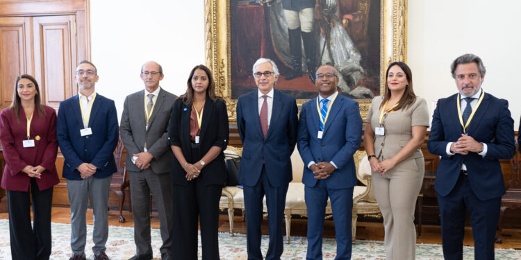 Un momento durante la reunión