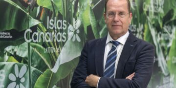 Canarias exige al Estado mayor sensibilidad en las políticas de conectividad y tasas aéreas