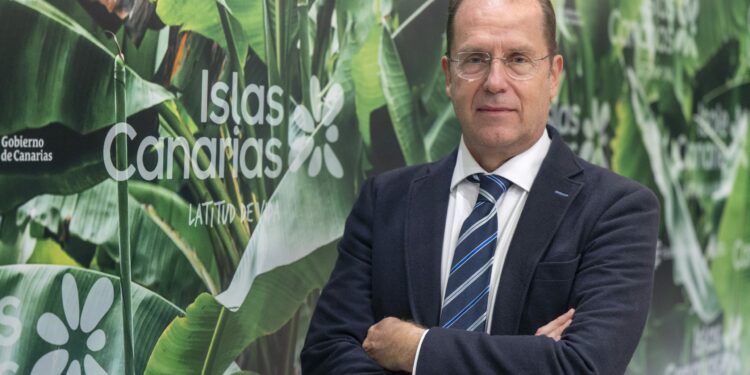 Canarias exige al Estado mayor sensibilidad en las políticas de conectividad y tasas aéreas
