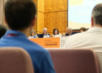 La alcaldesa, Carolina Darias, en la clausura de la Sociedad Española de Epidemiología
