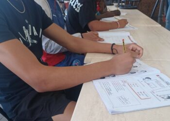 Canarias comienza a remitir al Estado los primeros expedientes de menores migrantes para su traslado a la Península