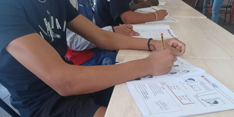 Canarias comienza a remitir al Estado los primeros expedientes de menores migrantes para su traslado a la Península