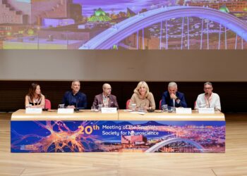 Monzón inaugura en Gran Canaria el vigésimo Congreso Bienal de la Sociedad Española de Neurociencia