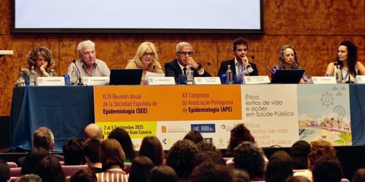 Monzón destaca la creación de la Agencia Canaria de Salud Pública en la Reunión de la Sociedad de Epidemiología