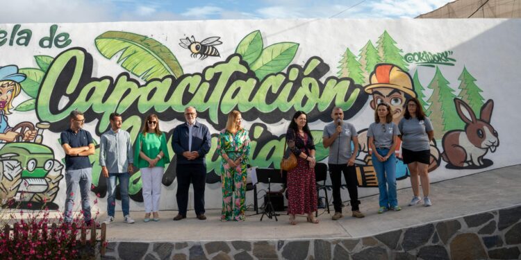La ECA de Los Llanos de Aridane inicia el curso con la inauguración de dos nuevas aulas formativas