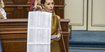 Jéssica de León: “El Gobierno de España no tiene competencias para retirar viviendas del mercado turístico”