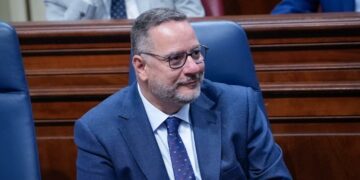 Canarias inicia el curso con cerca de 1.500 profesionales auxiliares de apoyo a las NEAE en los centros educativos