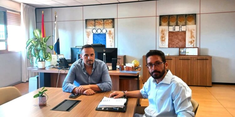 El director del SCS se reúne con el Colegio Oficial de Médicos de Santa Cruz de Tenerife