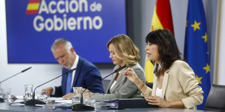 El Gobierno central lleva al Constitucional los presupuestos de Canarias de este año