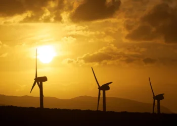 La planificación eléctrica para 2030 plantea para Canarias reforzar las redes y triplicar las renovables