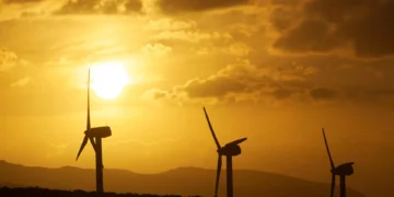 La planificación eléctrica para 2030 plantea para Canarias reforzar las redes y triplicar las renovables