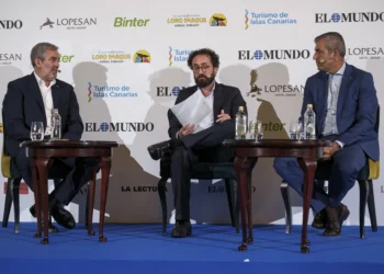 Clavijo lamenta el uso político de la Vuelta y que se cuestione su celebración en Canarias