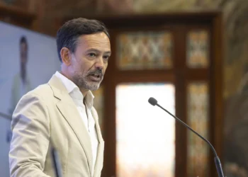 La salida de Ryanair de Tenerife Norte afectará a la movilidad de residentes, no al turismo