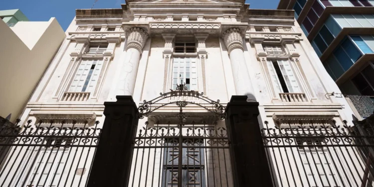 El templo masónico de Tenerife abre antes de fin de año con el estandarte de la logia Añaza