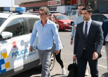 El ciudadano venezolano que acusa a Rodolfo Sancho de extorsionarlo para que mintiera en el juicio de su hijo se ratifica en su querella