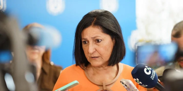 El Cabildo de Tenerife crea una comisión técnica de movilidad para espacios naturales como Anaga y Teide