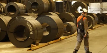 Diferencias de salario en el sector del metal: Un peón en Guipúzcoa gana un 30 % más que un ingeniero en Cuenca