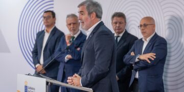 Gobierno, Estado y Cabildo de Gran Canaria sellan un protocolo para garantizar el desarrollo del tren en la isla