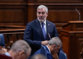 Fernando Clavijo destaca que el Estado respalda la estrategia de Canarias para limitar la residencia a extranjeros