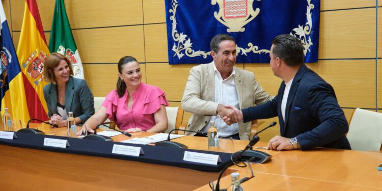 Medio centenar de jóvenes migrantes extutelados se integran al mercado laboral gracias al programa Urdimbre