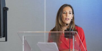 Jéssica de León denuncia el bloqueo de 57 millones en fondos de empleo por la inacción del Estado