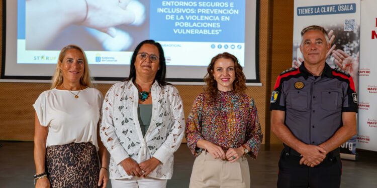 Bienestar Social forma a 600 profesionales en prevención de la violencia e inclusión social