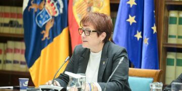 Candelaria Delgado anuncia un modelo canario de buen trato a los mayores con prevención, acompañamiento y cuidados