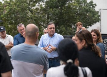 23.10.2025 Carlos Ester visita el barrio de Las Torres