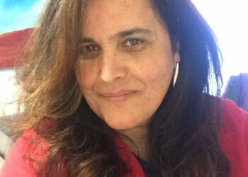 Alicia Llarena y el amor ciego: el Gobierno de Canarias homenajea a la autora por el Día de las Escritoras