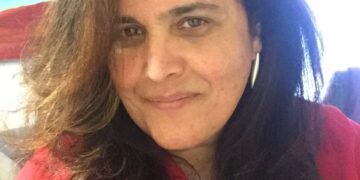 Alicia Llarena y el amor ciego: el Gobierno de Canarias homenajea a la autora por el Día de las Escritoras