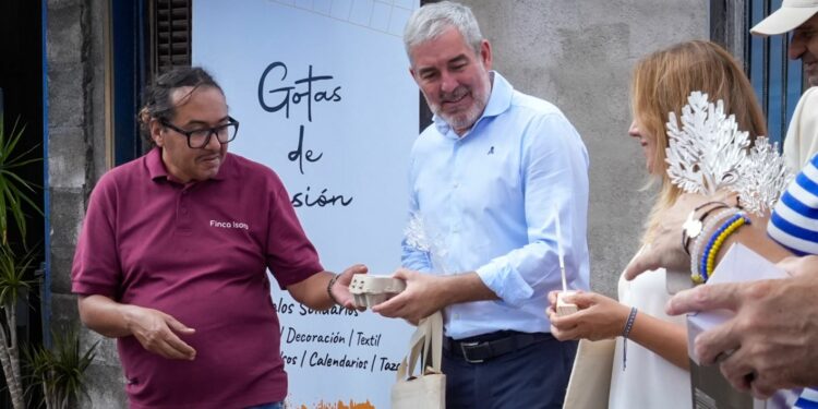 Clavijo reafirma en su visita a Atelsam el compromiso del Gobierno de Canarias con el Plan de Salud Mental
