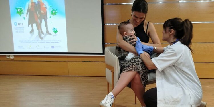 Sanidad inicia hoy la campaña de vacunación contra la gripe en todos los centros de salud de Canarias