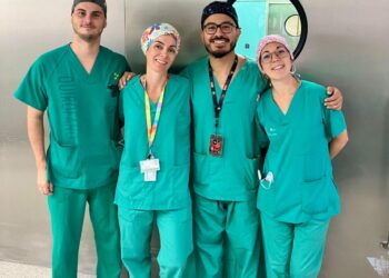 El HUC corrige malformaciones esofágicas en dos bebés mediante cirugía mínimamente invasiva