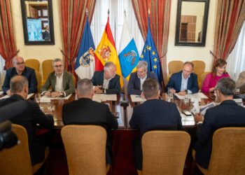 La Comisión Mixta para la reconstrucción de La Palma cierra un pacto para activar las ayudas estatales en noviembre