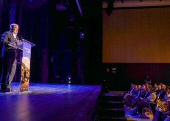 Clavijo llama a cabildos, ayuntamientos, universidades y sociedad civil a “definir juntos la Canarias que queremos”