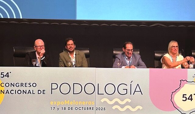 Profesionales del Doctor Negrín analizan en un congreso nacional las mejores técnicas para tratar el pie diabético