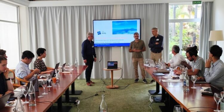 El edil David Hernández, durante el primer encuentro internacional de la Agencia Internacional de la Energía