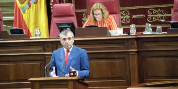 Manuel Domínguez anuncia el pago de las cuotas de la seguridad social a los autónomos en situación de baja temporal