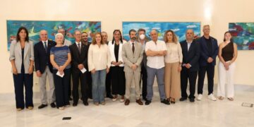 El HUC conmemora el día de la salud mental con una jornada y una exposición de pintura de pacientes