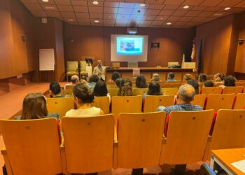 Una treintena de profesionales del Área de Salud de Fuerteventura se forman en la humanización del sistema