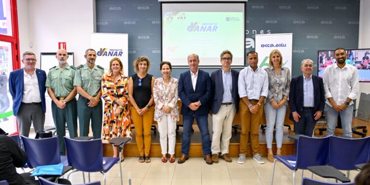 El Proyecto Ganar crece de la mano de ecca.edu, colegios oficiales de psicología y la FECAM