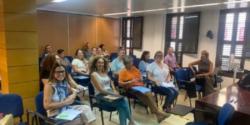 Sanidad refuerza la formación en materia de humanización hacia un sistema sanitario más centrado en la persona