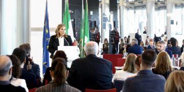 Un momento durante la ponencia en Milán
