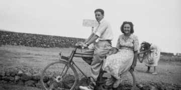 Filmoteca Canaria rinde homenaje al fotógrafo conejero Javier Reyes con el documental ‘La mirada artesana’