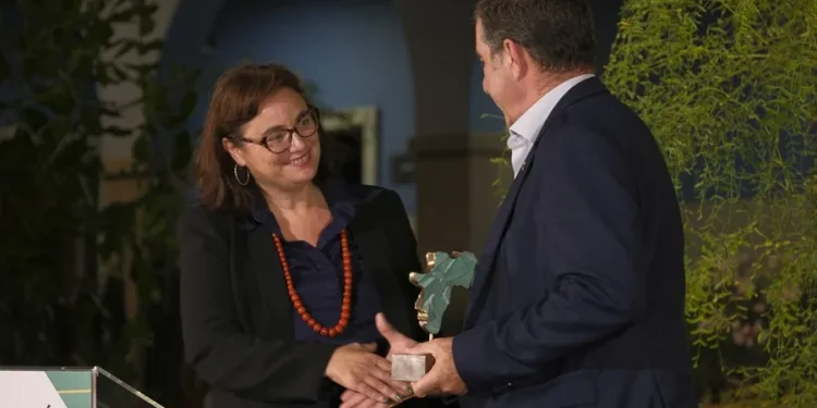 La directora de Planeta Futuro de ‘El País’ reivindica un periodismo reflexivo que «acuda al lugar donde suceden las cosas»