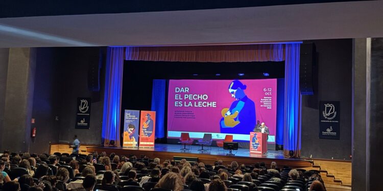 Más de 250 profesionales se reúnen en Fuerteventura para promover la lactancia materna