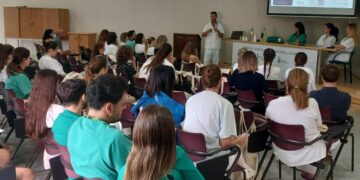 El HUC refuerza la formación de sus profesionales en unas jornadas sobre el abordaje multidisciplinar del ictus