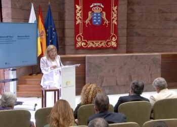 Antonia María Pérez expone las líneas de trabajo del SCS en la atención a personas con ELA